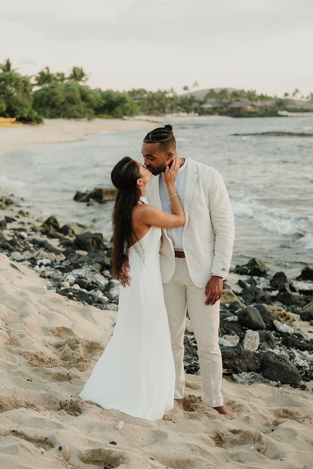 Big island Elopement bride and groom